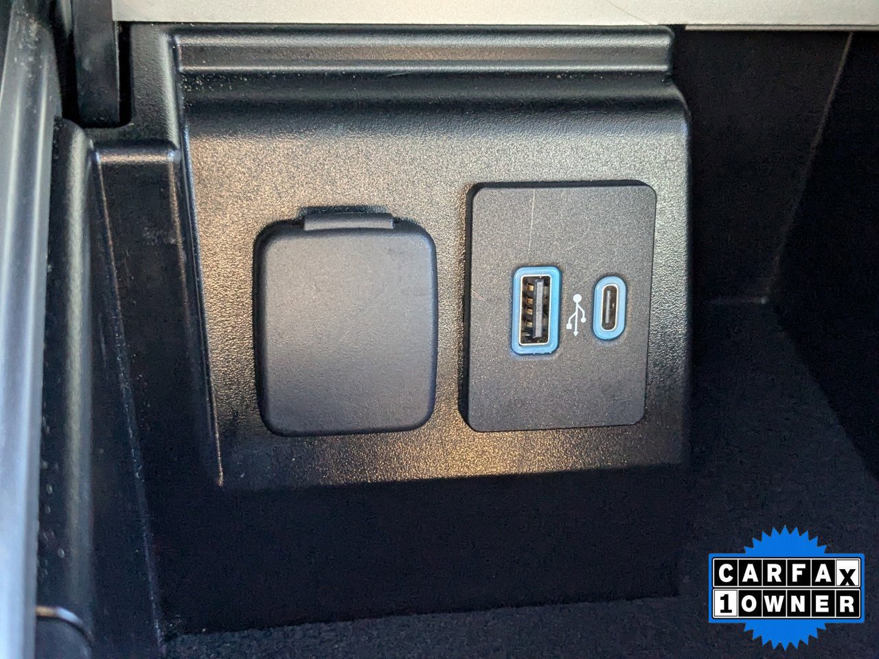 Certified 2022 Ford Explorer ST w/ Equipment Group 401A image 30