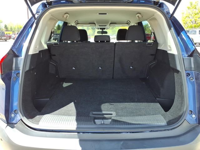 Used 2023 Nissan Rogue S AWD/4WD image 9