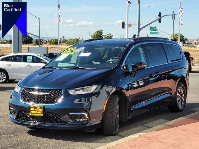 Used 2022 Chrysler Pacifica Touring-L FWD image 1