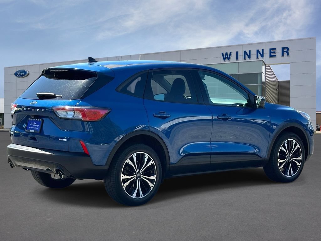 Certified 2022 Ford Escape SE w/ SE Sport Appearance Package AWD/4WD image 4