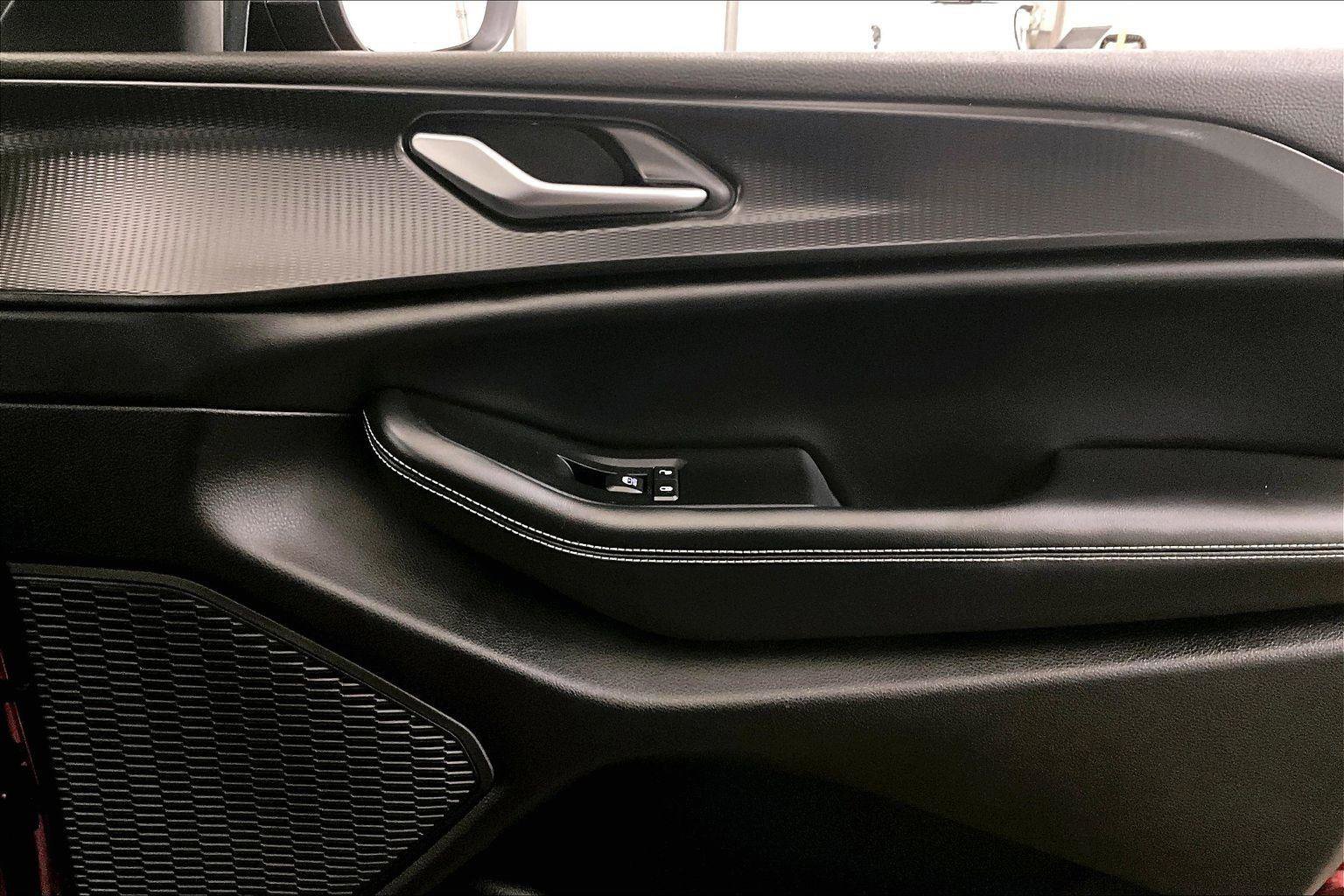 Used 2023 Jeep Grand Cherokee L Laredo image 23