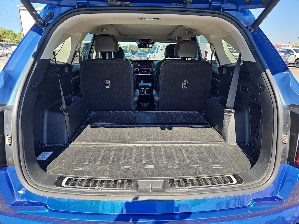 Used 2023 Kia Sorento SX FWD image 12