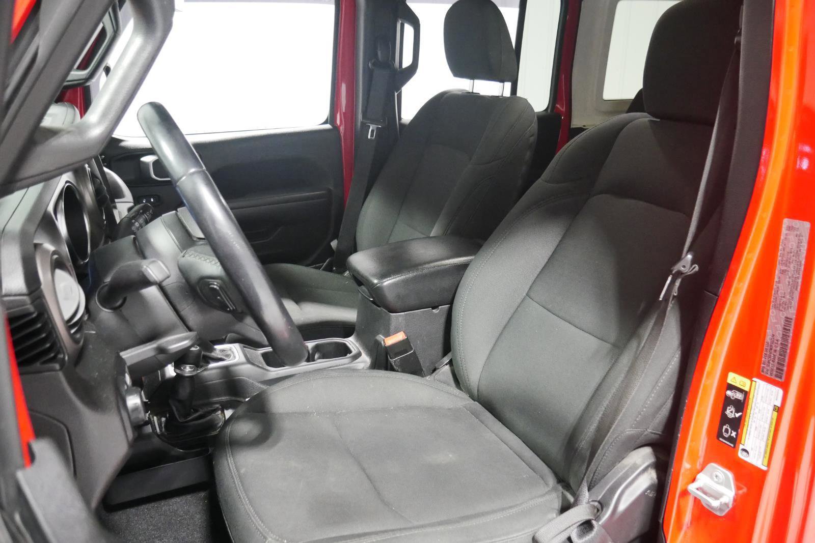 Used 2021 Jeep Wrangler Unlimited Sport w/ Sun And Sound Package image 10