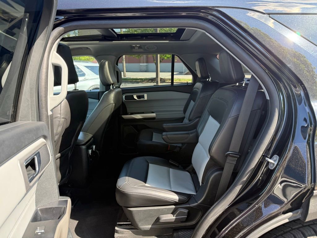 Certified 2023 Ford Explorer XLT w/ Equipment Group 202A AWD/4WD image 20
