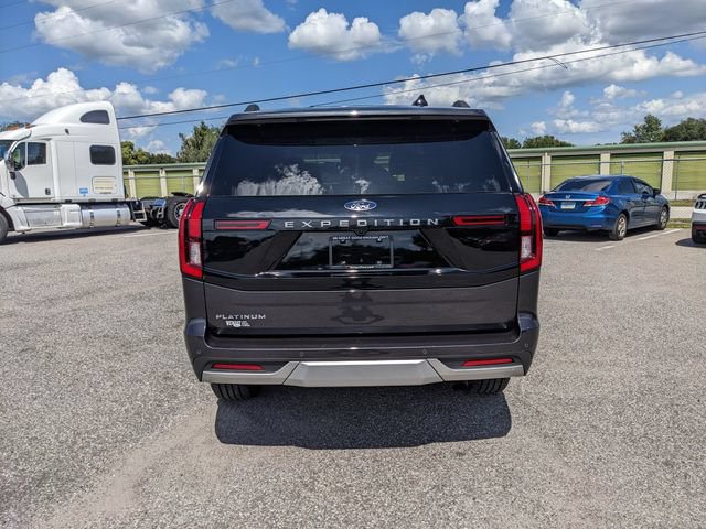 Certified 2025 Ford Expedition Platinum w/ Driver's Package AWD/4WD image 5