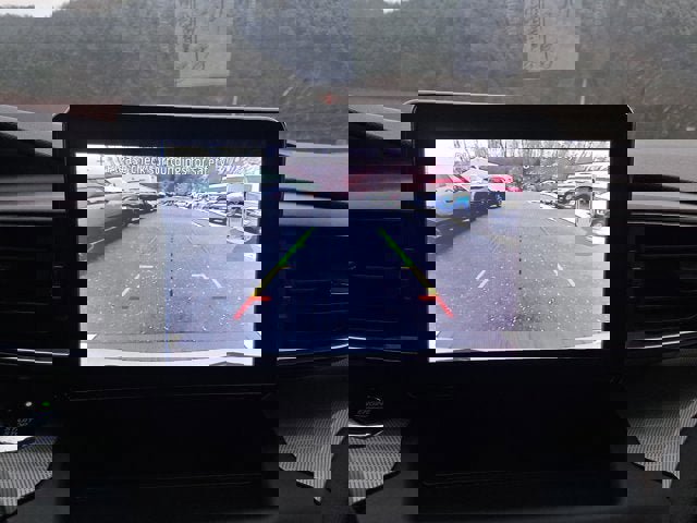 Certified 2020 Ford Explorer XLT w/ Equipment Group 202A image 25