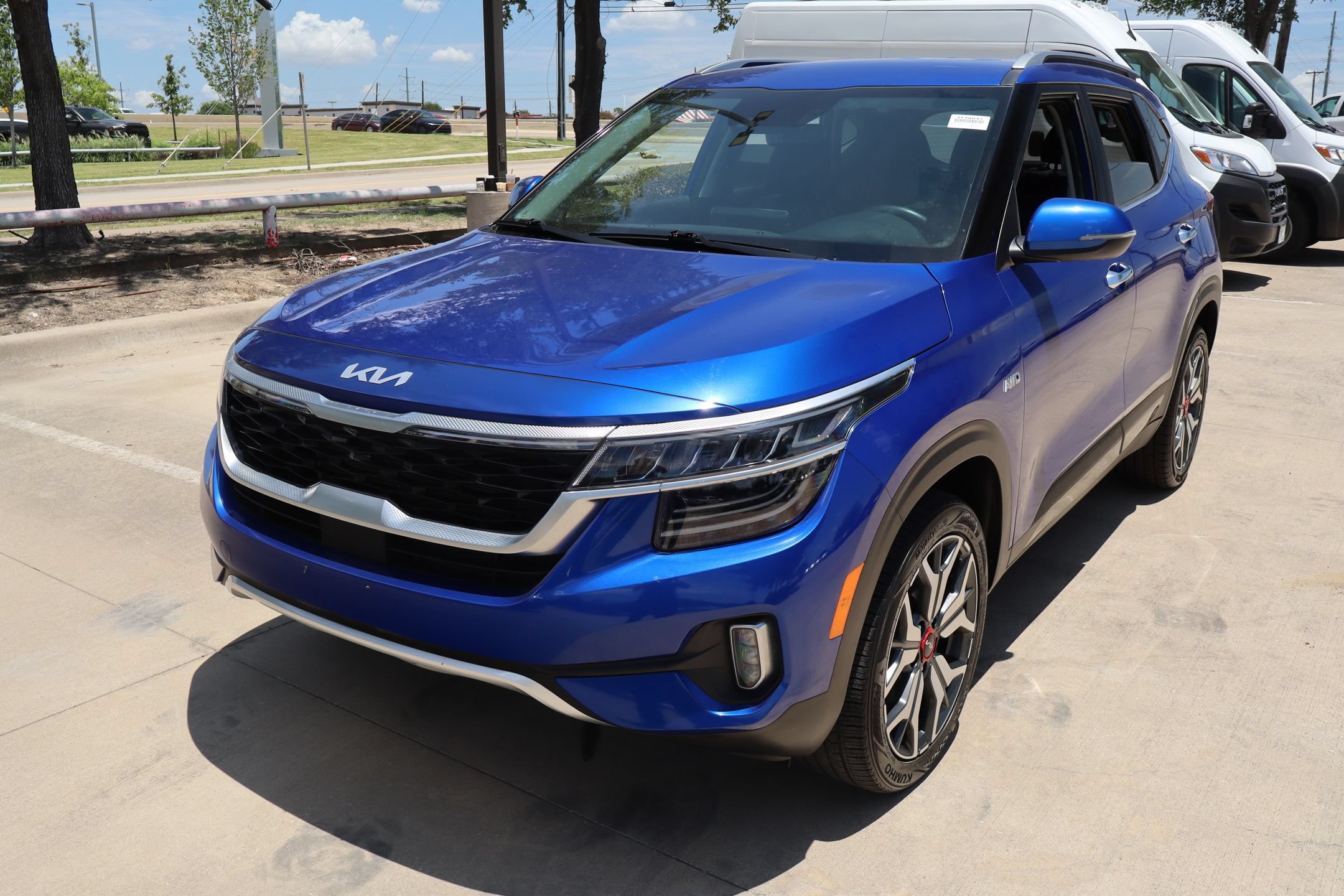 Used 2023 Kia Seltos SX AWD/4WD image 8