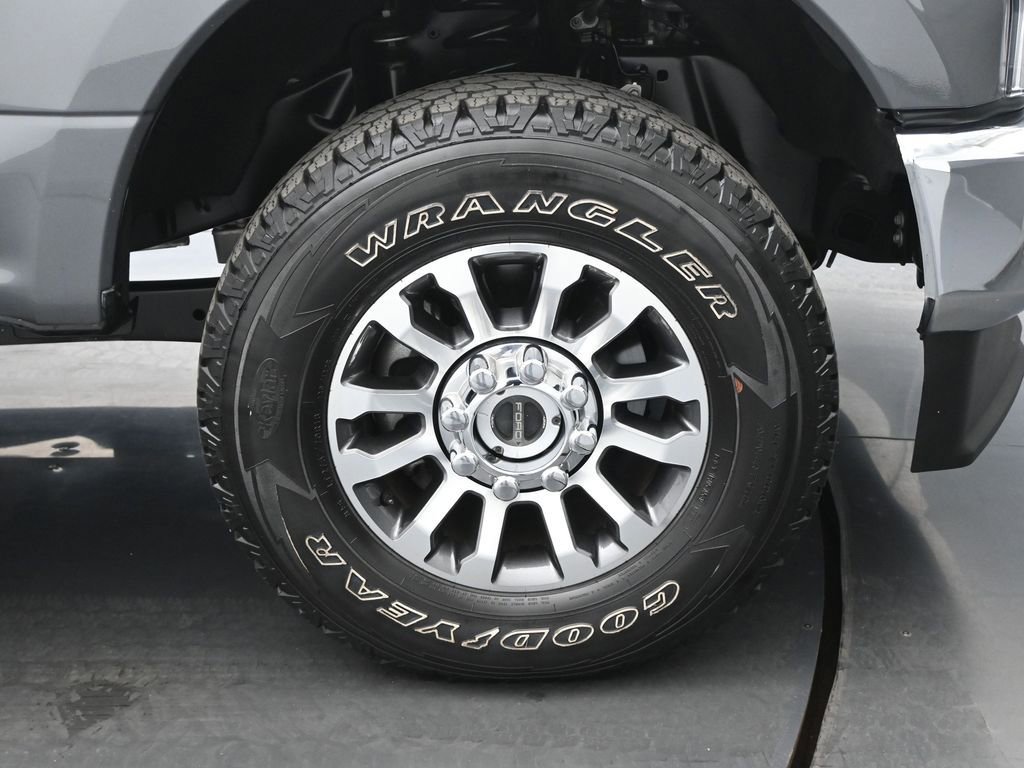 Certified 2022 Ford F250 Lariat image 25