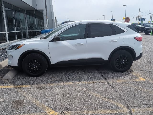 Certified 2022 Ford Escape SE w/ Convenience Package image 1