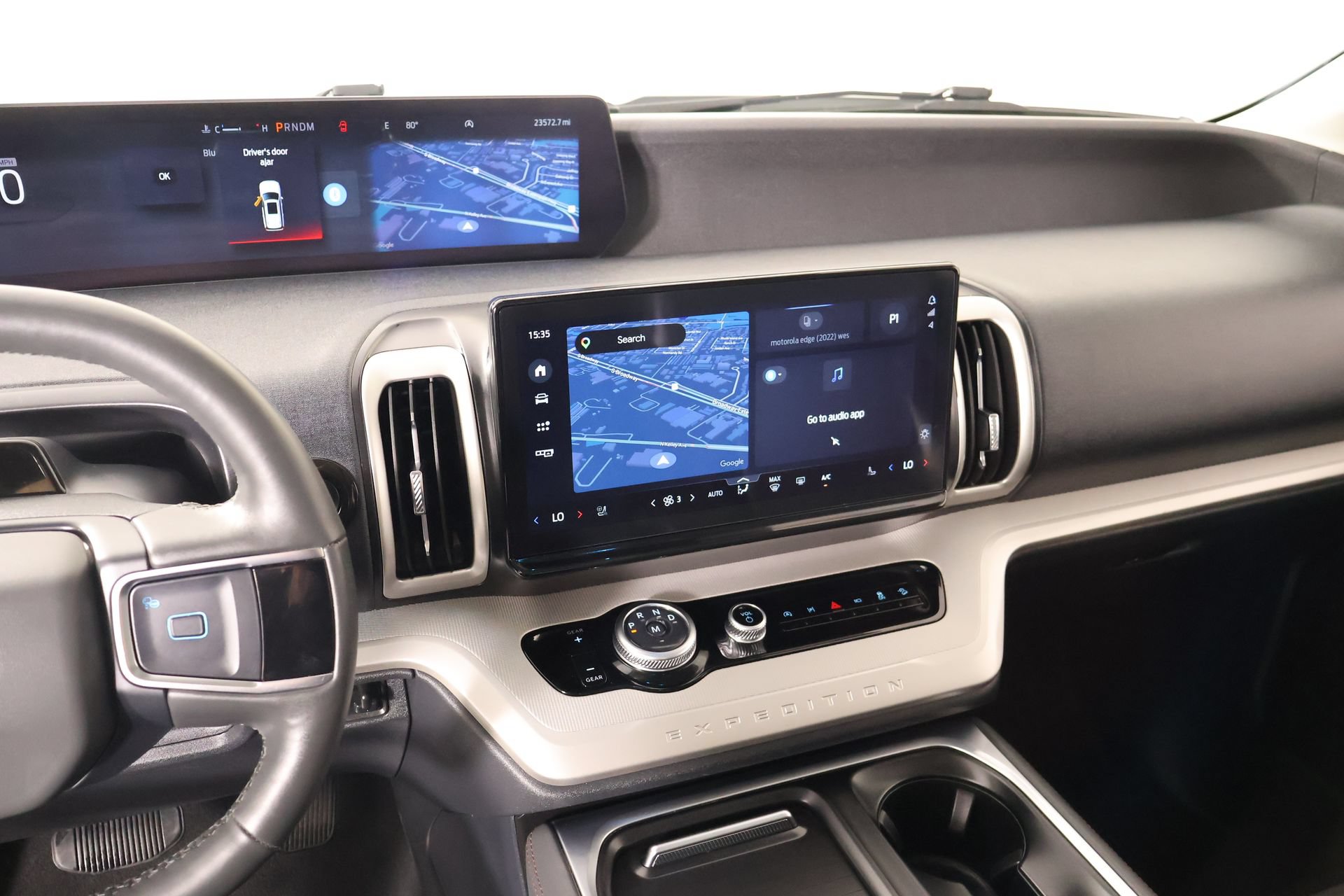 Certified 2025 Ford Expedition Active AWD/4WD image 5