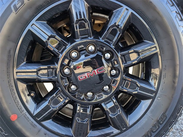 Used 2024 GMC Sierra 2500 AT4 w/ AT4 Premium Plus Package image 7