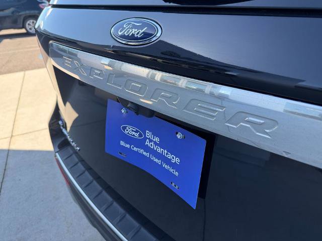 Certified 2021 Ford Explorer Platinum w/ Equipment Group 601A AWD/4WD image 17