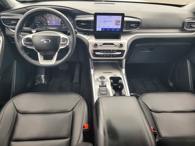 Certified 2023 Ford Explorer XLT w/ Equipment Group 202A AWD/4WD image 14