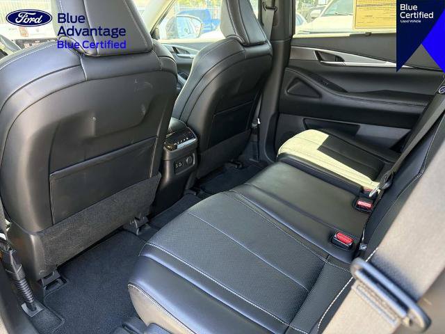 Used 2023 INFINITI QX60 Luxe w/ Cargo Package FWD image 12