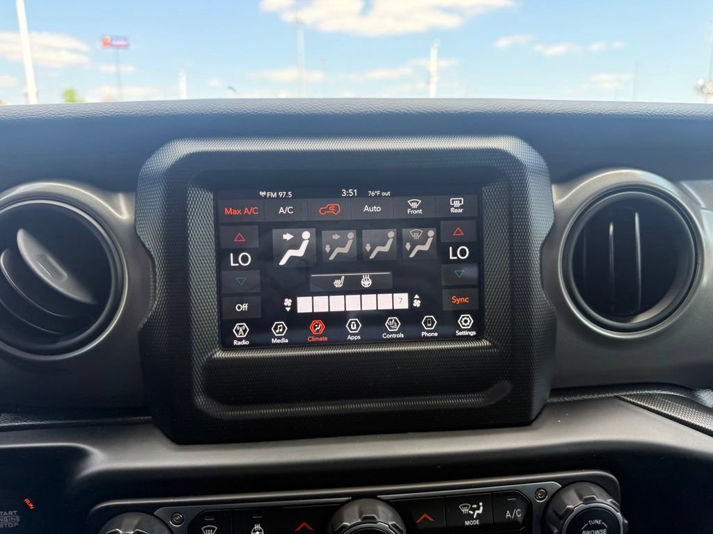 Used 2023 Jeep Wrangler Unlimited w/ Cold Weather Group AWD/4WD image 30