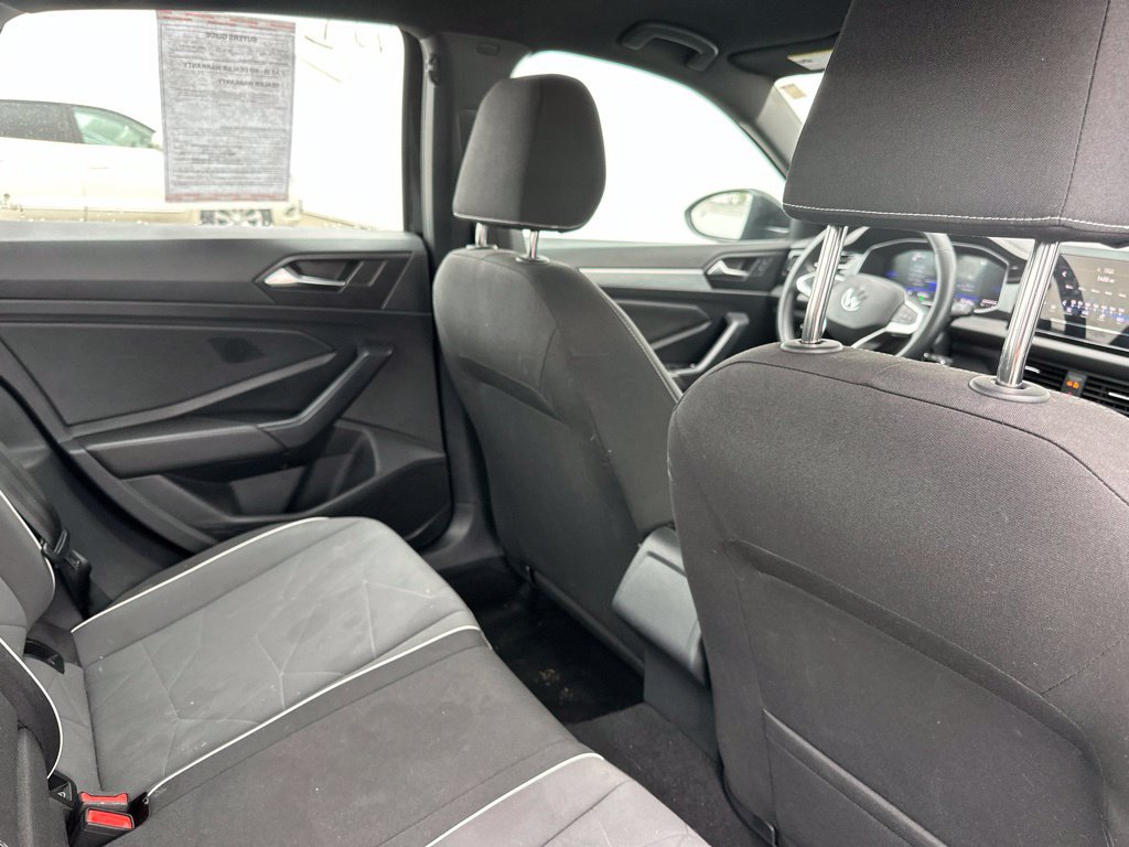 Used 2025 Volkswagen Jetta Sport FWD image 26