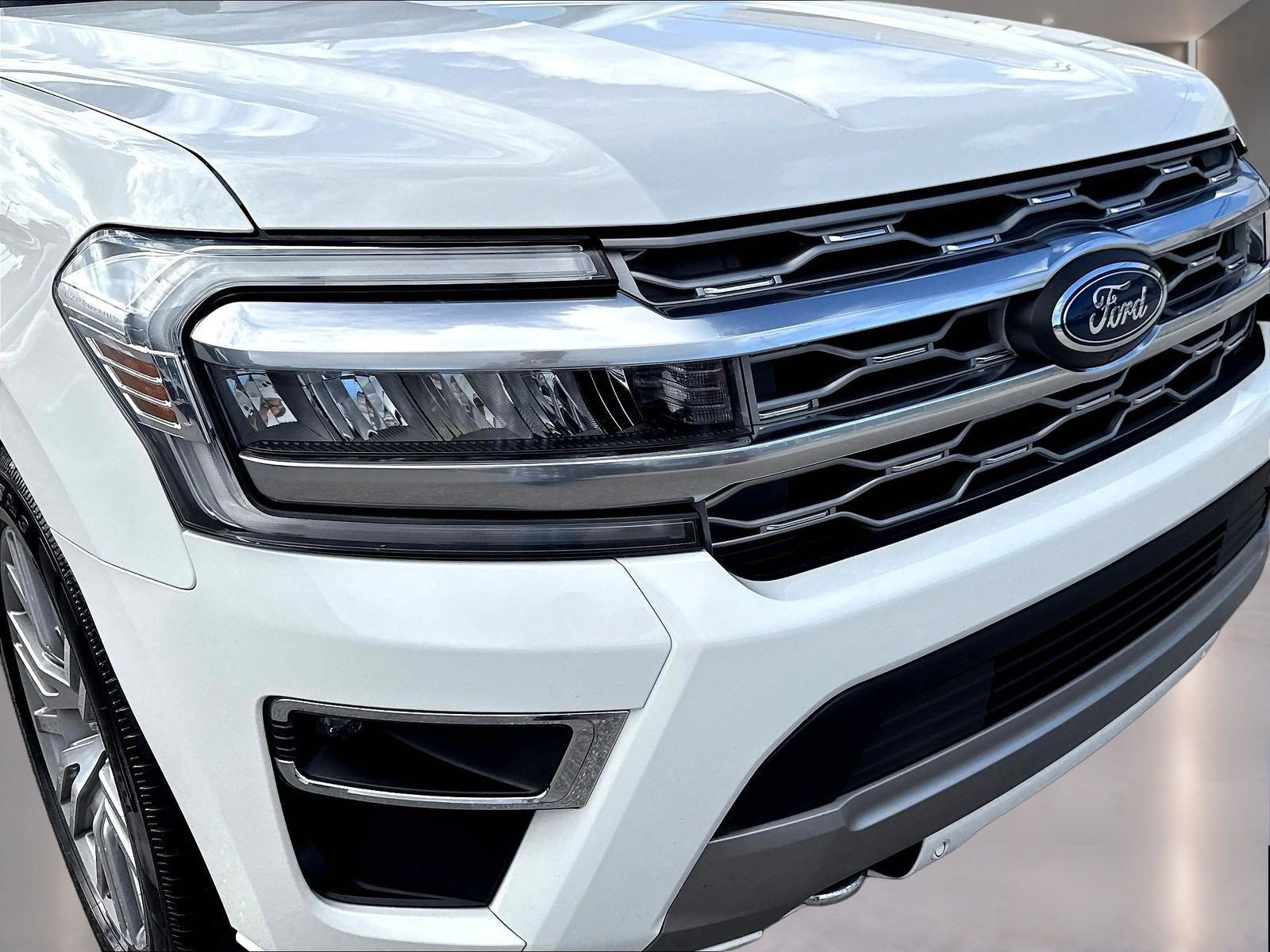 Certified 2023 Ford Expedition Platinum AWD/4WD image 37