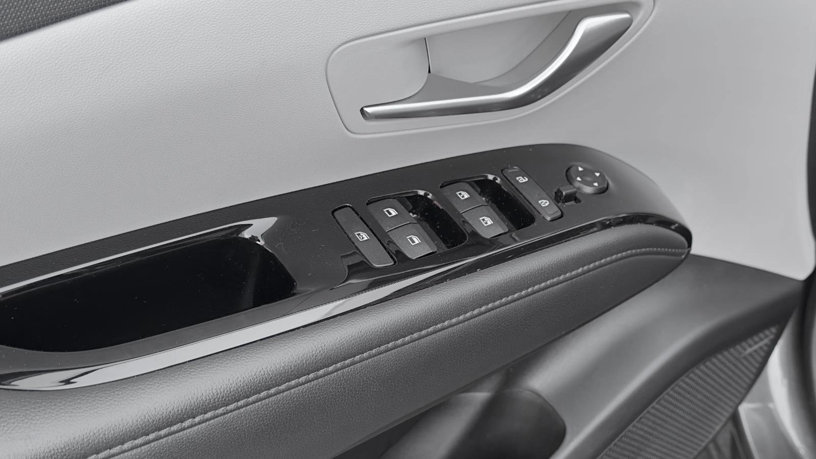 Used 2022 Hyundai Tucson Limited image 13