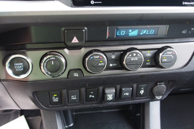 Used 2022 Toyota Tacoma TRD Off-Road w/ Technology Package AWD/4WD image 25