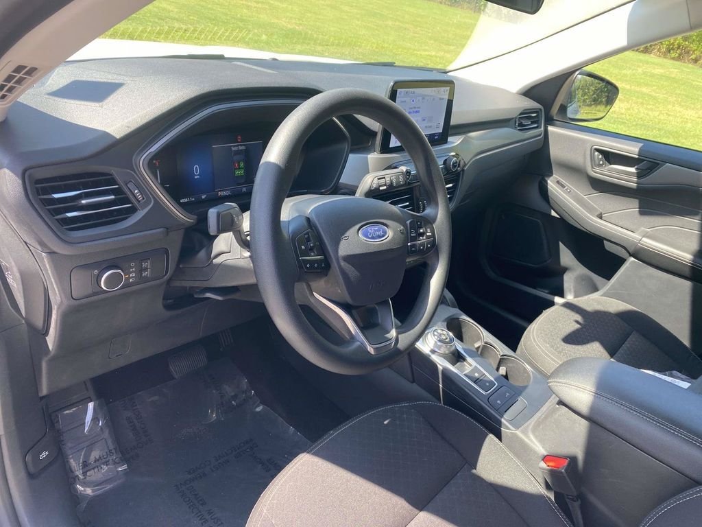 Certified 2025 Ford Escape Active FWD image 20