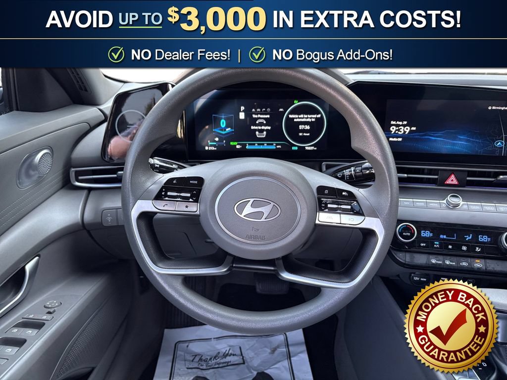 Used 2024 Hyundai Elantra Blue FWD image 18