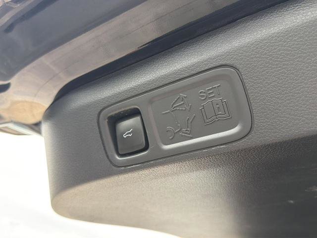 Certified 2022 Ford Expedition Limited image 36