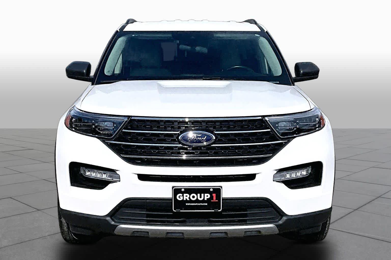 Certified 2023 Ford Explorer XLT w/ Equipment Group 202A RWD image 4