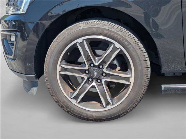 Certified 2019 Ford Expedition Limited w/ Equipment Group 303A image 8