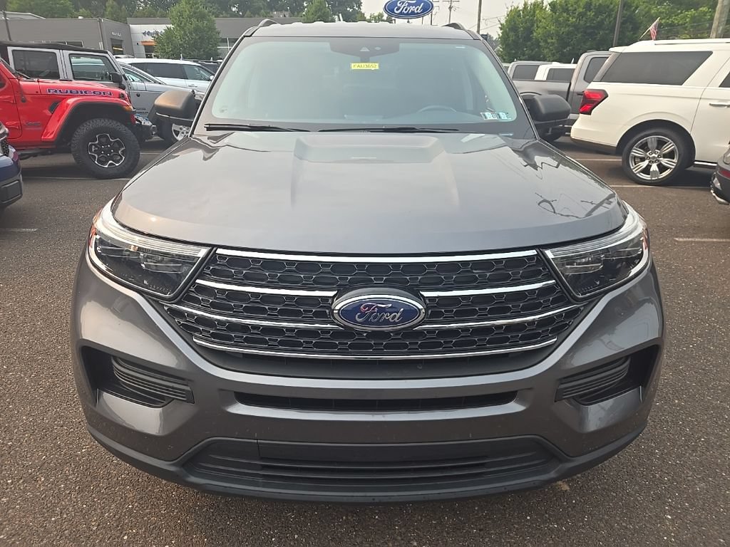 Certified 2021 Ford Explorer XLT AWD/4WD image 2