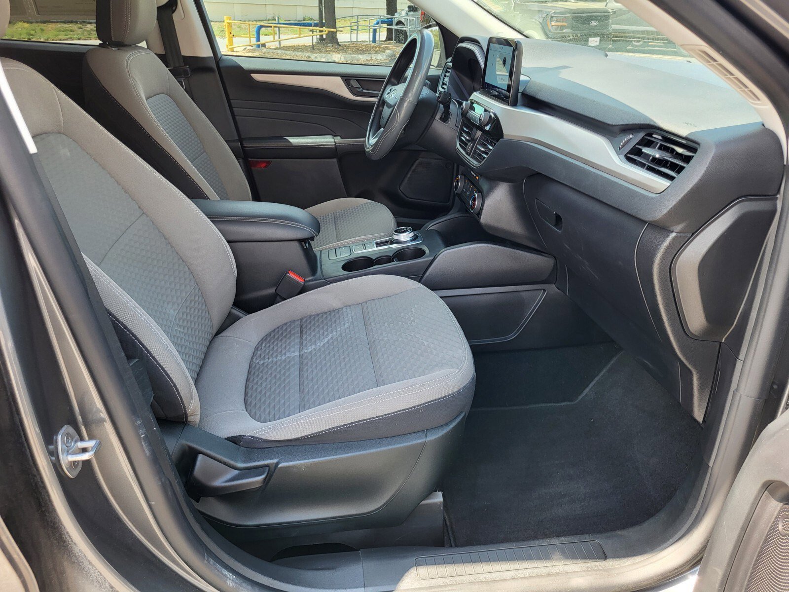 Certified 2022 Ford Escape SE image 12