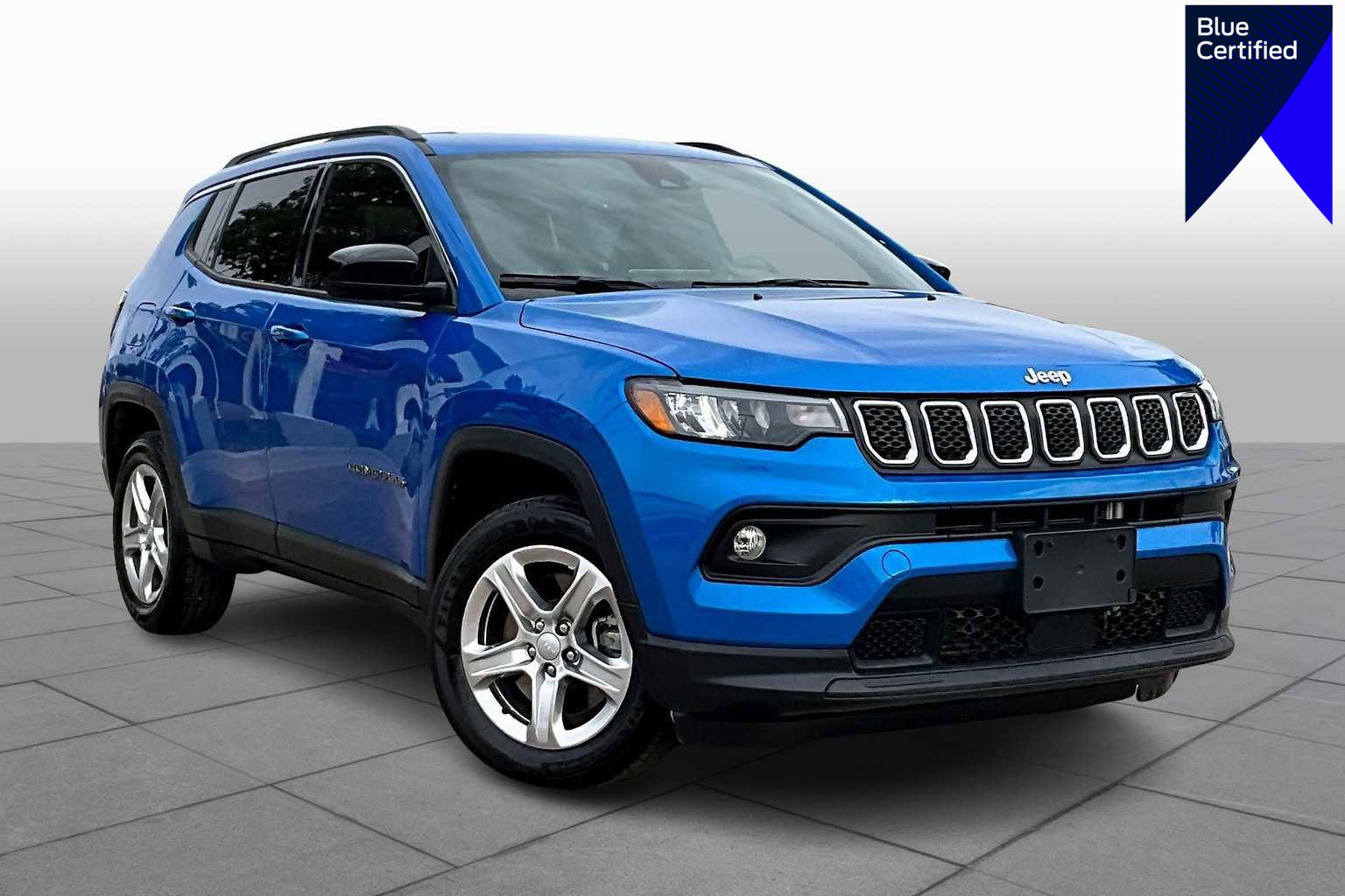 Used 2024 Jeep Compass Latitude w/ Convenience Group