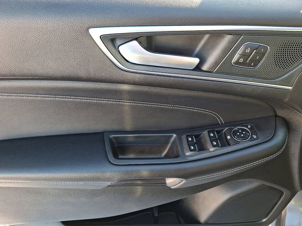 Certified 2024 Ford Edge Titanium image 13