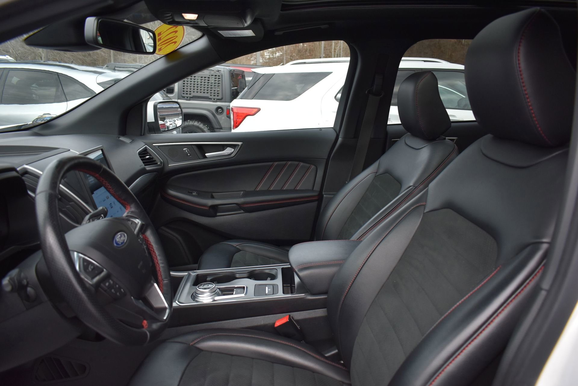 Certified 2022 Ford Edge ST-Line image 16