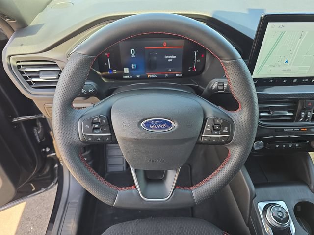 Certified 2024 Ford Escape ST-Line w/ Tech Pack #1 AWD/4WD image 17