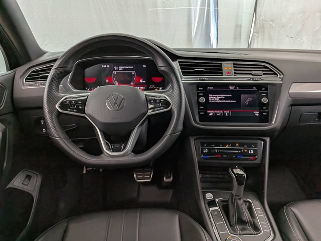 Used 2024 Volkswagen Tiguan SE R-Line w/ MDO Package, Two-Row AWD/4WD image 25