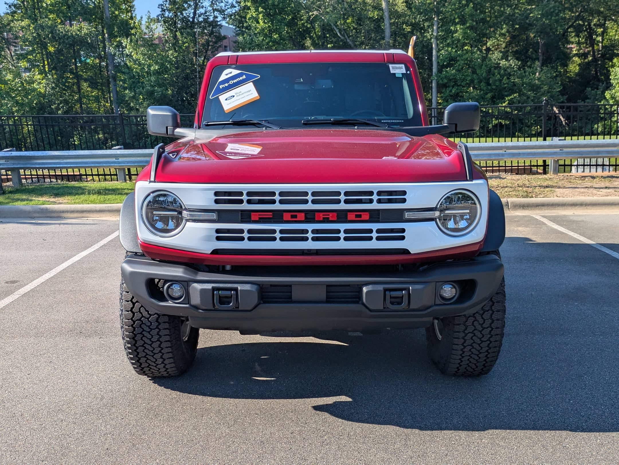 Certified 2025 Ford Bronco Heritage Edition AWD/4WD image 9