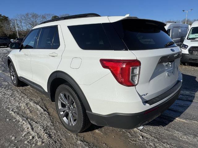 Certified 2022 Ford Explorer XLT w/ Equipment Group 202A image 2