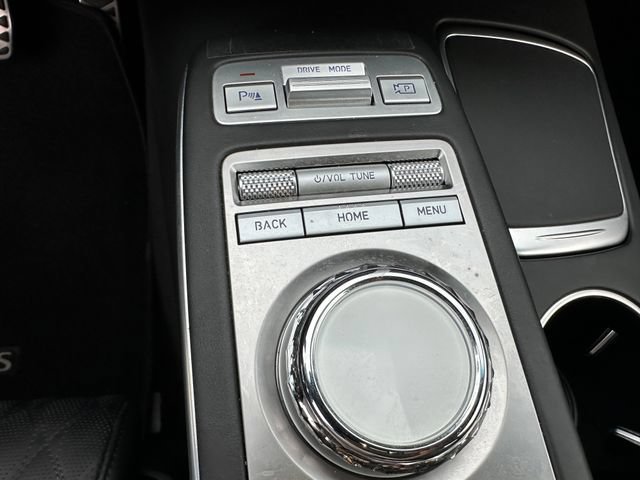 Used 2023 Genesis GV70 3.5T Sport w/ Sport Prestige Package AWD/4WD image 25