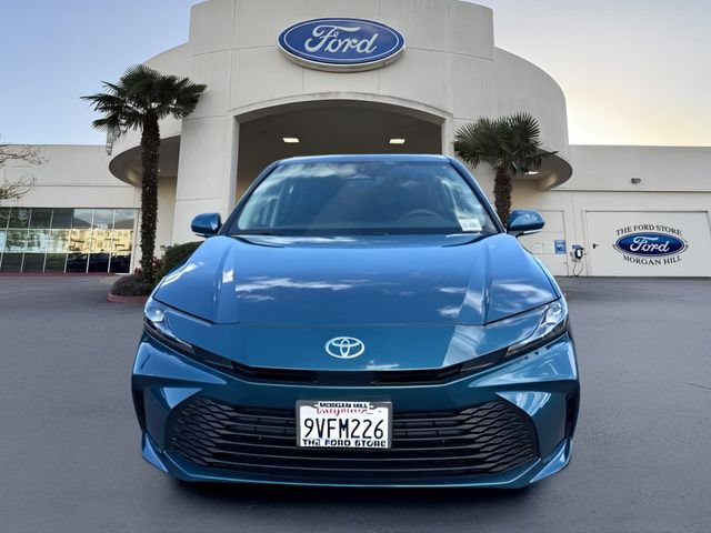 Used 2026 Toyota Camry LE w/ Convenience Package FWD image 3