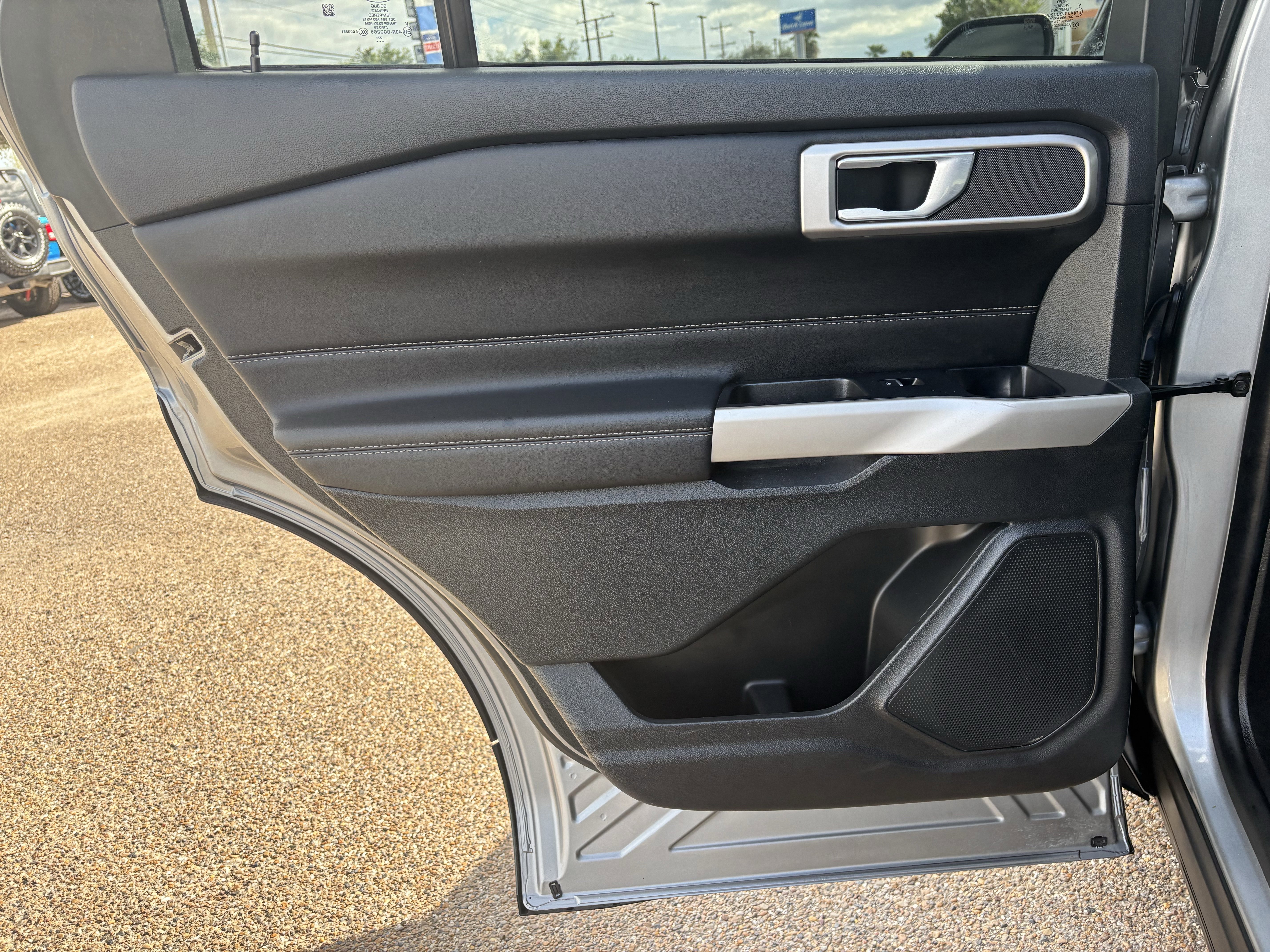 Certified 2023 Ford Explorer XLT image 14