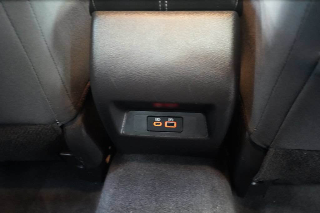 Used 2025 Nissan Altima 2.5 SV FWD image 19