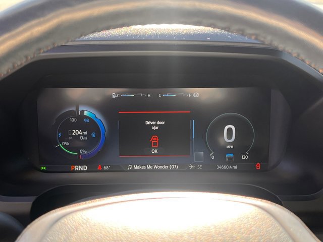 Certified 2022 Ford F150 Lightning Lariat w/ Max Trailer Tow Package image 20