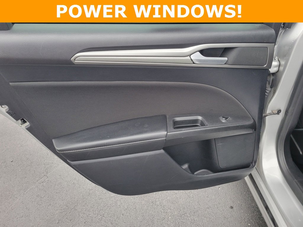 Certified 2019 Ford Fusion SE image 13