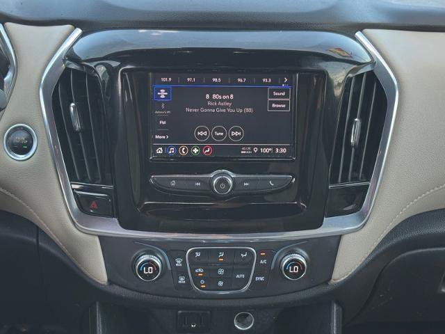 Used 2022 Chevrolet Traverse LS w/ Midnight/Sport Edition FWD image 13