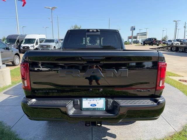 Used 2025 RAM 2500 Limited AWD/4WD image 5