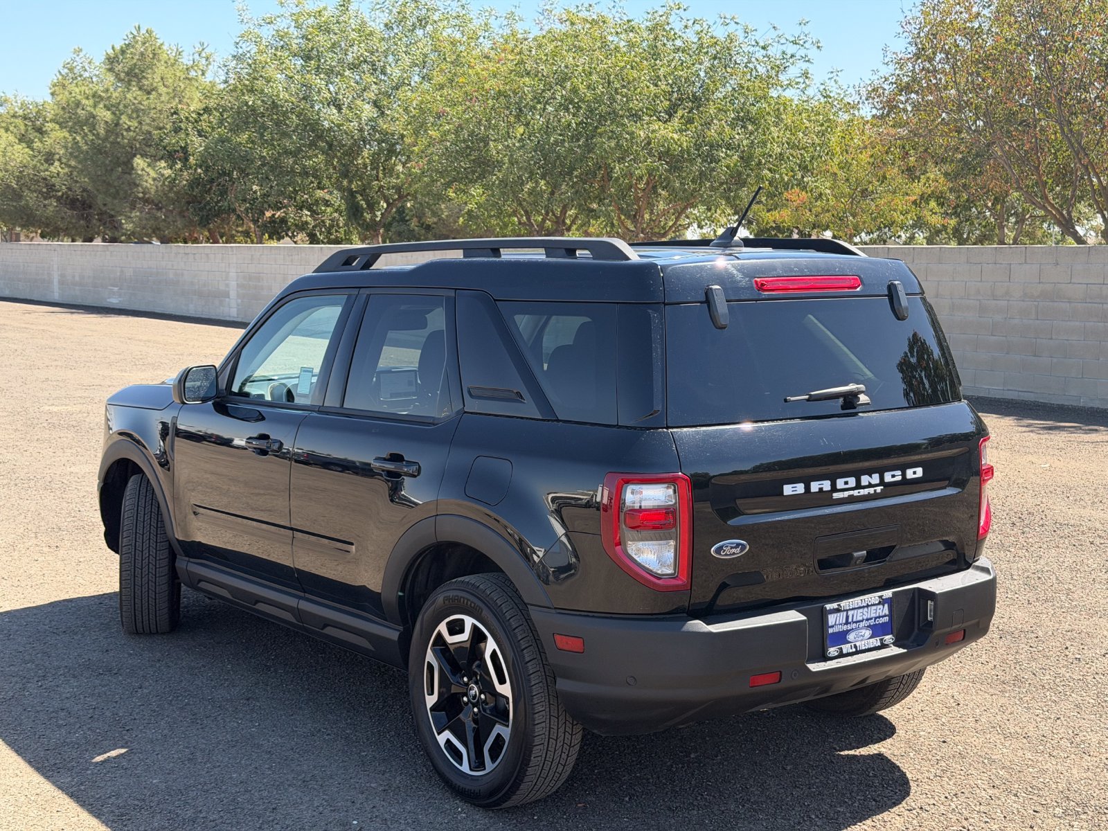 Certified 2023 Ford Bronco Sport Outer Banks AWD/4WD image 9