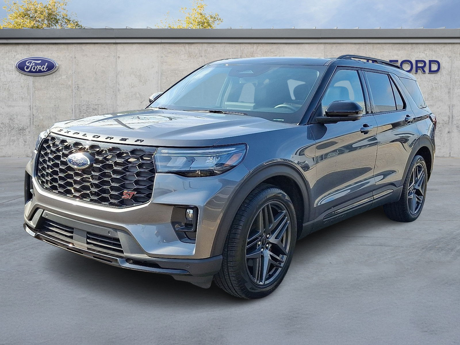 Certified 2025 Ford Explorer ST w/ Sun And Sound Package AWD/4WD image 3