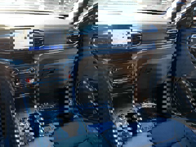 Certified 2020 Ford Explorer XLT w/ Equipment Group 202A image 24