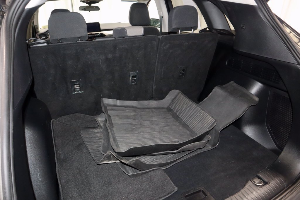 Certified 2022 Ford Escape SE w/ Convenience Package FWD image 14