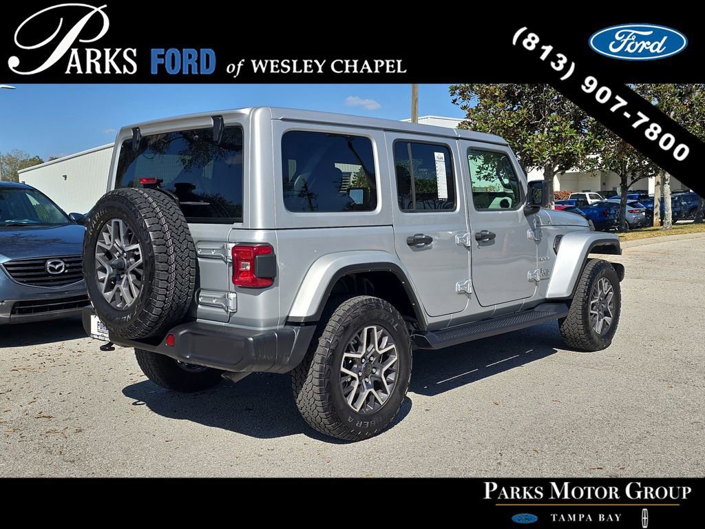 Used 2024 Jeep Wrangler Sahara image 3